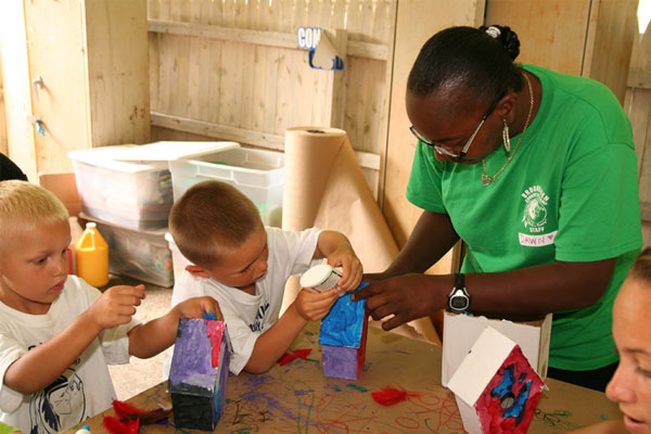 PlayAtHome with preschool children, Bowling game I UNICEF Montenegro 